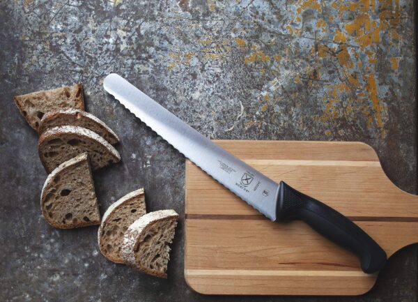 Mercer Culinary M23210 Millennia Black Handle, 10-Inch Wide Wavy Edge, Bread Knife - Image 4